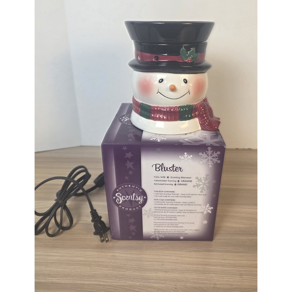 Scentsy 2010 Holiday Collection Bluster Full Size Wax Warmer Snowman